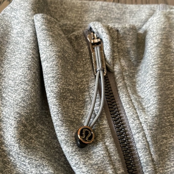 Lululemen grey very good used condition - Picture 3 of 6